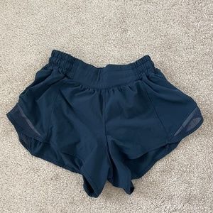 Lululemon 2.5 Hotty Hot Low-Rise Shorts